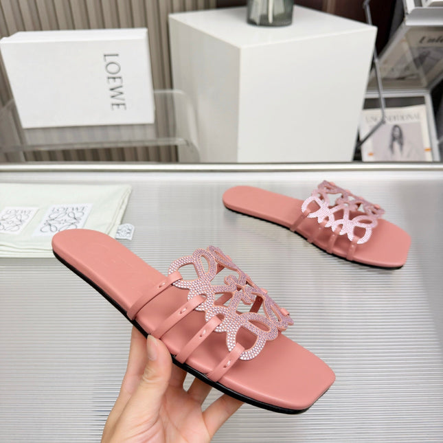 LOEWE 26S FLAT SANDALS IN PINK CALFSKIN WITH CRYSTALS