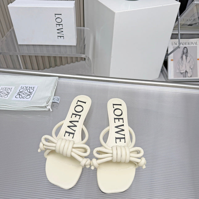 LOEWE 26S KITTEN HEEL KNOT SANDALS 45MM IN CREAM WHITE CALFSKIN