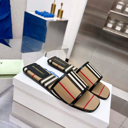 BURBERRY 26S SLIDE SANDAL IN BEIGE CANVAS