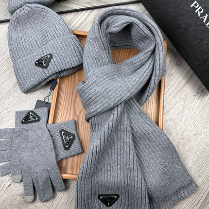 THREE-PIECES SET IN SMOKE GRAY WOOL AND ACRYLIC 406559