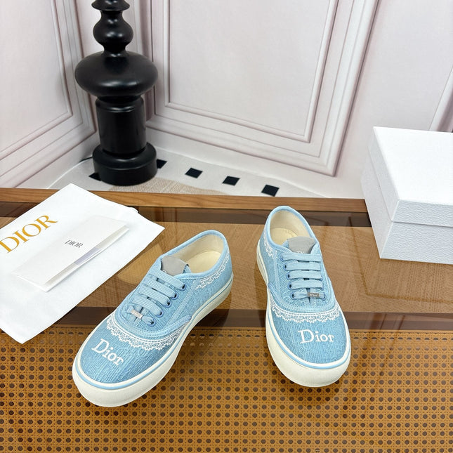 DIOR 26S LOW TOP SNEAKERS IN LIGHT BLUE CANVAS WITH WHITE LACE TRIM & LOGO PRINT