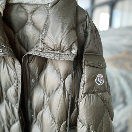 MONCLER 25S DOWN JACKET 488