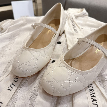 DIOR 26S MARY JANE PUMPS IN CREAM WHITE LAMBSKIN PEARL-ADORNED STRAP