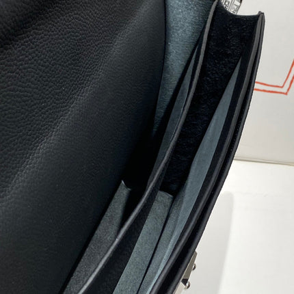 SAC A DEPECHES LIGHT 38 IN BLACK TOGO CALFSKIN