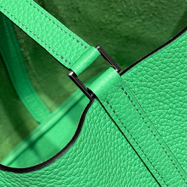 HERMES 25S PICOTIN LOCK 22 IN SPRING GREEN CALFSKIN SILVER HARDWARE