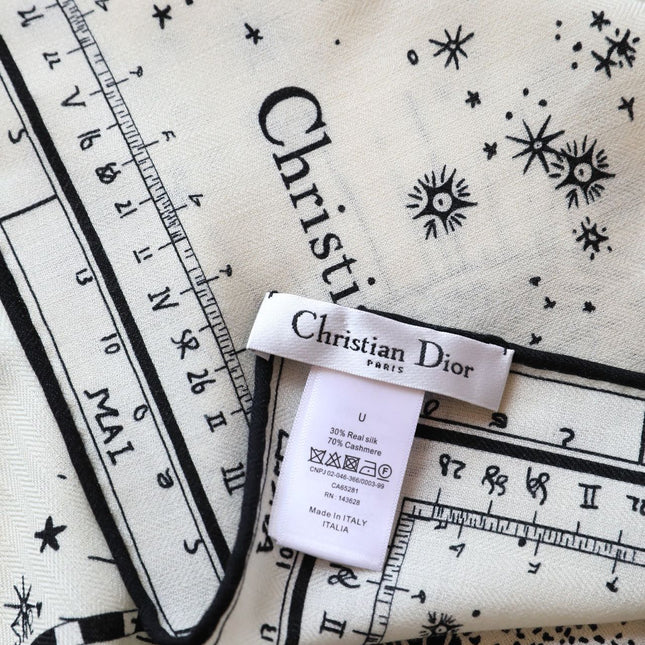 SQUARE SCARF 140 CM IN WHITE MIX BLACK MONOGRAM SILK 393135