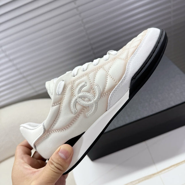 CHANEL 25S TRAINERS WHITE AND LIGHT CORAL IN CALFSKIN