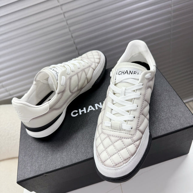 CHANEL 25S TRAINERS WHITE AND LIGHT GRAY IN CALFSKIN