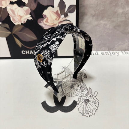 HAIRBAND IN BLACK MIX WHITE PATTERN FABRIC 299345