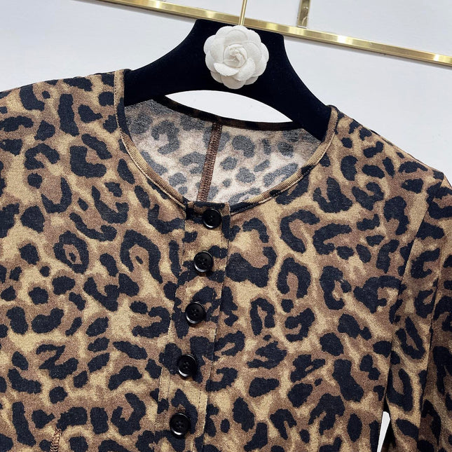 YSL 25S FITTED T-SHIRT STYLE 204