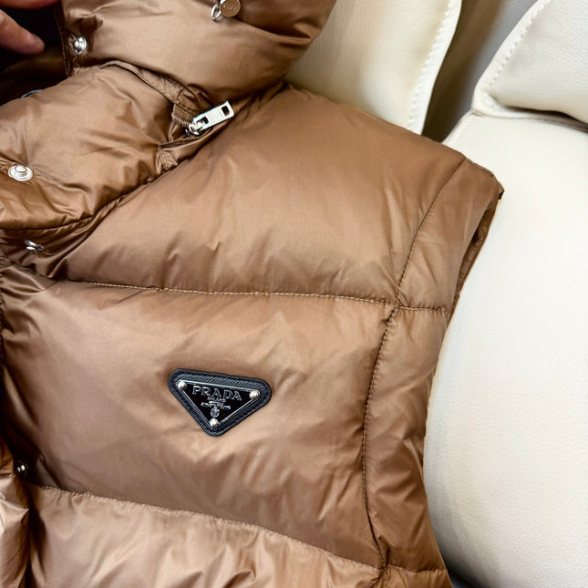 PRADA 25S DOWN COAT 311