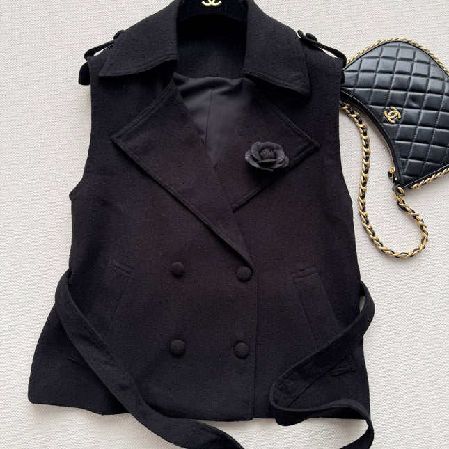CHANEL 26S SLEEVELESS BLAZER 706