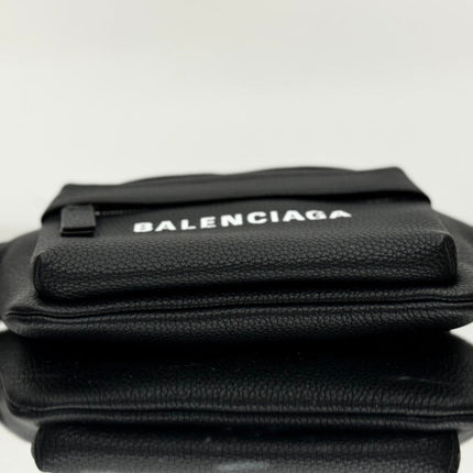 EVERYDAY BELTPACK 40 IN BLACK GRAINED CALFSKIN