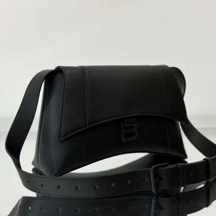 DOWNTOWN S CROSSBODY BAG 30 IN BLACK SOFT LAMBSKIN