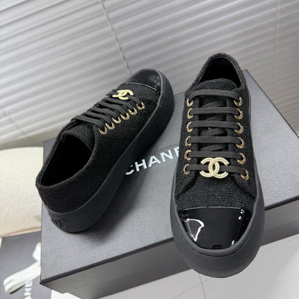 CHANEL 25S TRAINERS BLACK 35MM IN GLITTERED TWEED AND PATENT CALFSKIN
