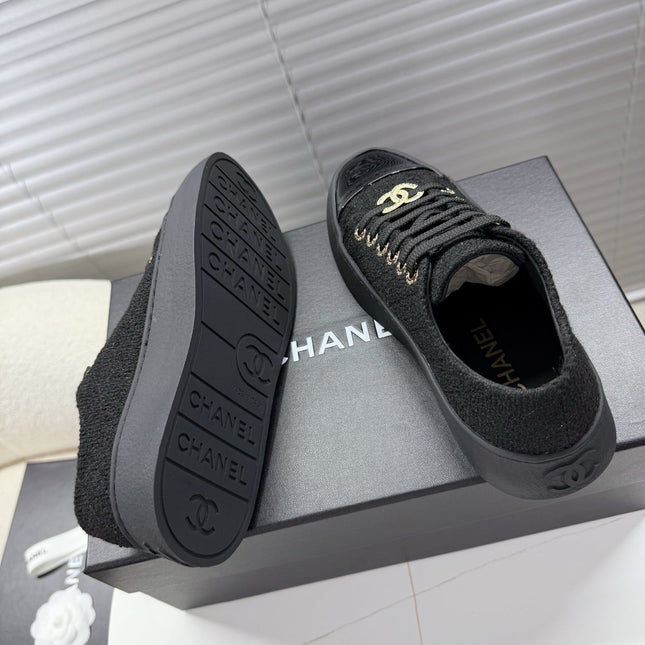 CHANEL 25S TRAINERS BLACK 35MM IN GLITTERED TWEED AND PATENT CALFSKIN