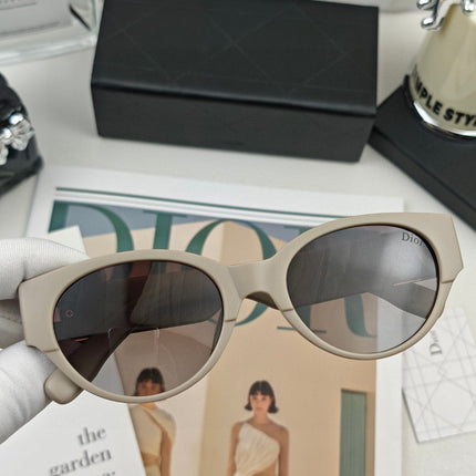 MONTAIGNE SUNGLASS 25157 IN ACETATE