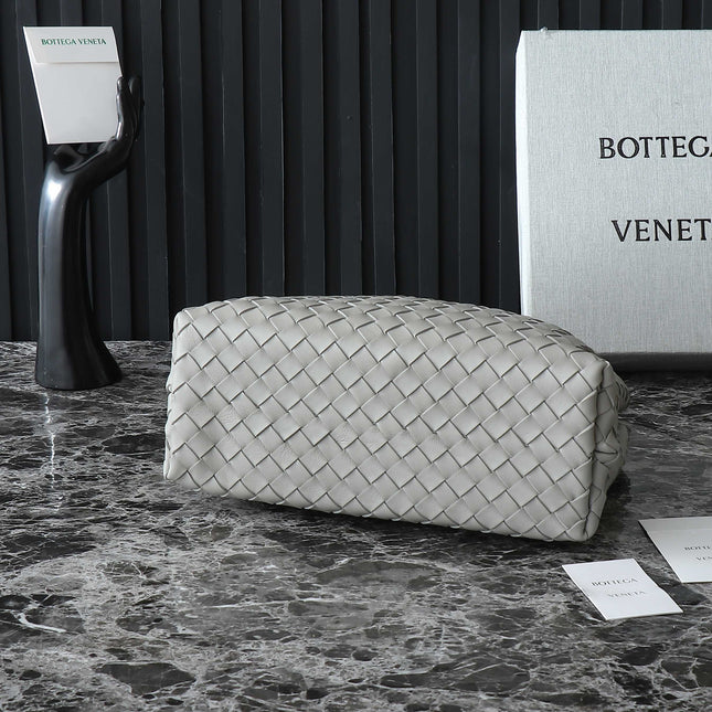 BV MEDIUM ANDIAMO 32CM GREY LAMBSKIN