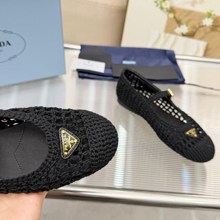 PRADA 26S MARY JANE FLATS IN BLACK WOVEN RAFFIA WITH TRIANGLE LOGO