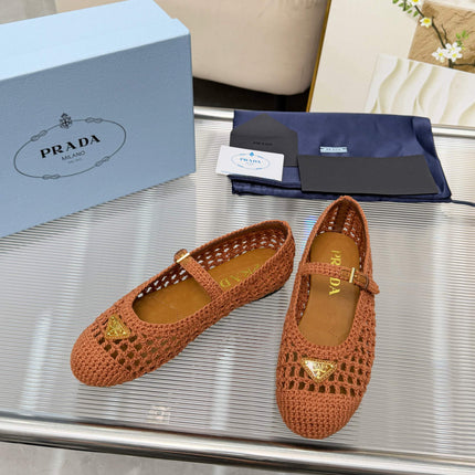 PRADA 26S MARY JANE FLATS IN CARAMEL BROWN WOVEN RAFFIA WITH TRIANGLE LOGO