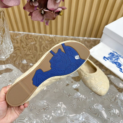 BURBERRY 26S QUILTED BALLET FLATS IN BEIGE LAMBSKIN