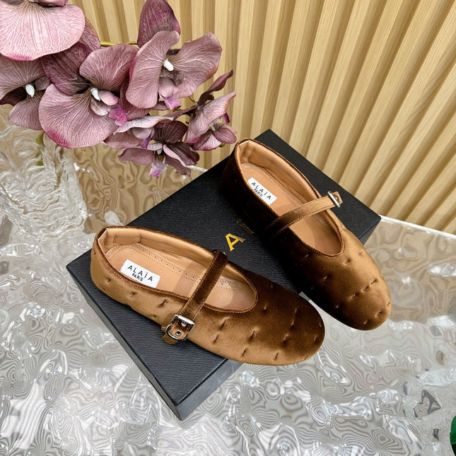 ALAIA BALLET FLATS IN MOCHA BROWN VELVET