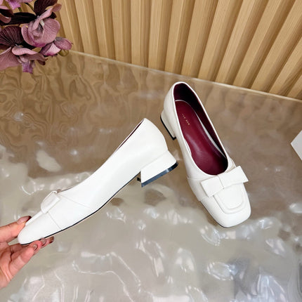 THE ROW 26S SQUARE TOE PUMPS IN WHITE CALFSKIN WITH BOW