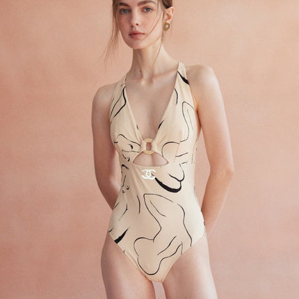 CC BIKINI SWIMSUIT SET IN CREAMY WHITE MIXED WITH CURVED BLACK DETAIL 608919