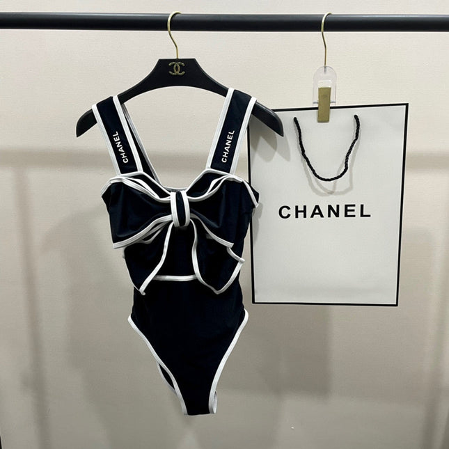 BODYSUIT SWIMSUIT IN BLACK AND WHITE TRIM 627829