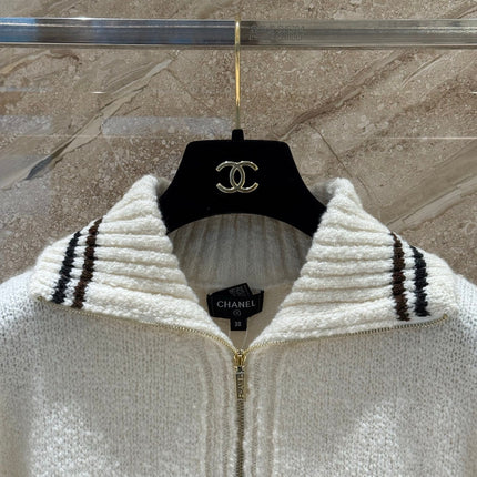 CHANEL 25S CASHMERE HALF-ZIP T-SHIRT 318