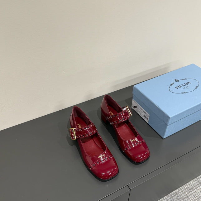 MARY JANE PUMPS IN BURGUNDY RED GLOSSY CALFSKIN