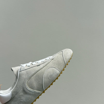 LACE-UP SNEAKER IN BEIGE SUEDE