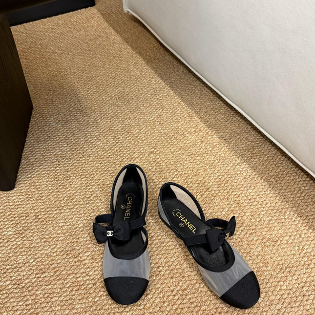 CHANEL 26S MARY JANE FLATS IN BLACK AND GREY MESH RIBBON STRAP CAP TOE