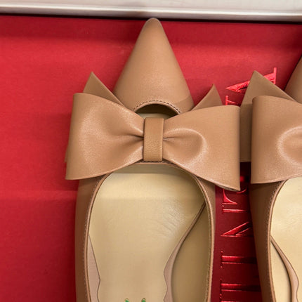 VALENTINO 26S HIGH HEEL SHOES IN NUDE PINK CALFSKIN WITH BOW