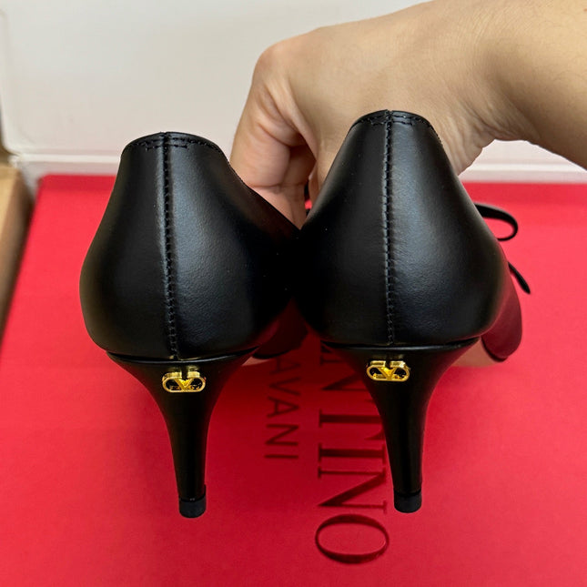VALENTINO 26S HIGH HEEL SHOES IN BLACK CALFSKIN WITH BOW
