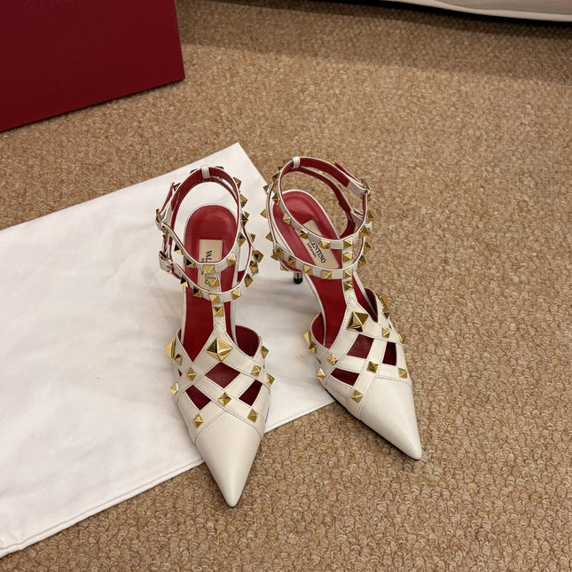 VALENTINO 26S OCKSTUD HEELS IN OFF-WHITE CALFSKIN
