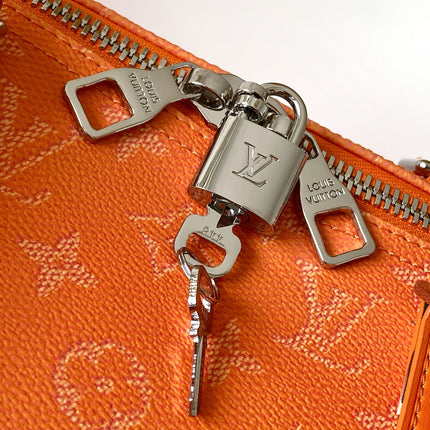 LV 26S KEEPALL 50 IN ORANGE MONOGRAM CANVAS
