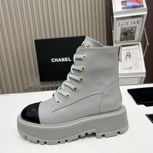 SHORT BOOTS IN SLATE GREY MIX BLACK COWHIDE