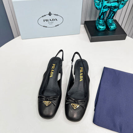 PRADA 26S ROUND TOE SLINGBACK PUMPS 40MM IN BLACK CALFSKIN WITH BOW