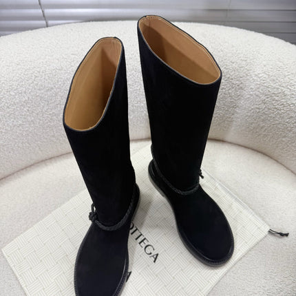 BOTTEGA VENETA 26S TALL BOOTS IN BLACK SUEDE WITH ROPE DETAIL