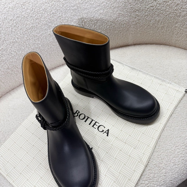 BOTTEGA VENETA 26S ANKLE BOOTS IN BLACK CALFSKIN WITH ROPE DETAIL