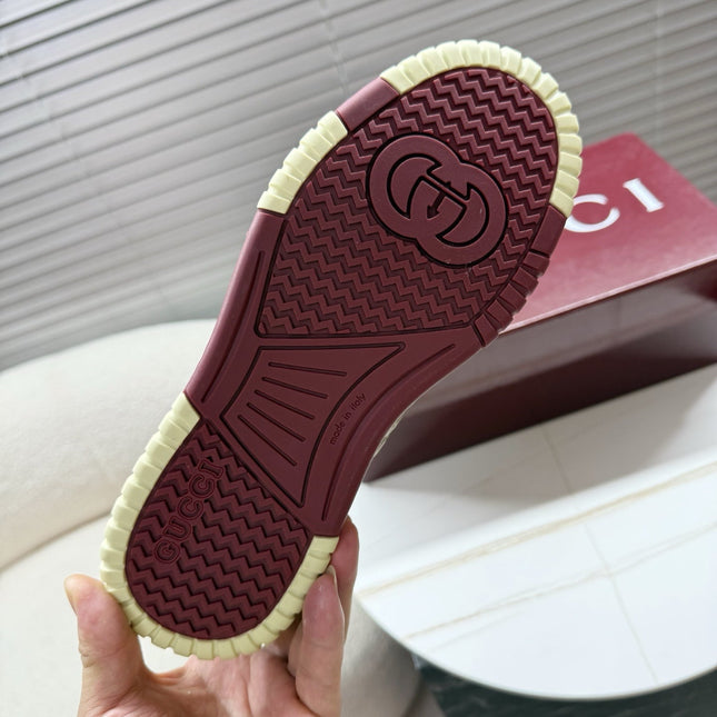 GUCCI 26S MAC80 SNEAKER IN BEIGE CANVAS AND DARK RED LEATHER