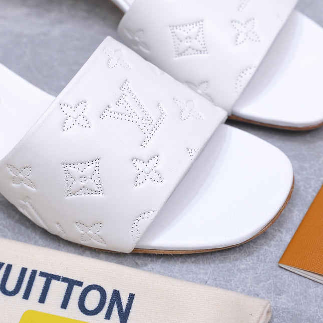 LV 26S 6AM MULE 55MM IN WHITE CALFSKIN EMBOSSED MONOGRAM LOGO