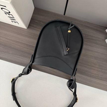 HAMMOCK SLICE 25 BAG IN BLACK SHINY CALFSKIN