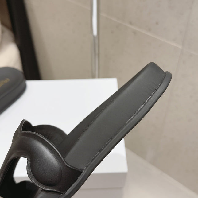 CELINE 26S TRIOMPHE SLIDES IN BLACK CALFSKIN