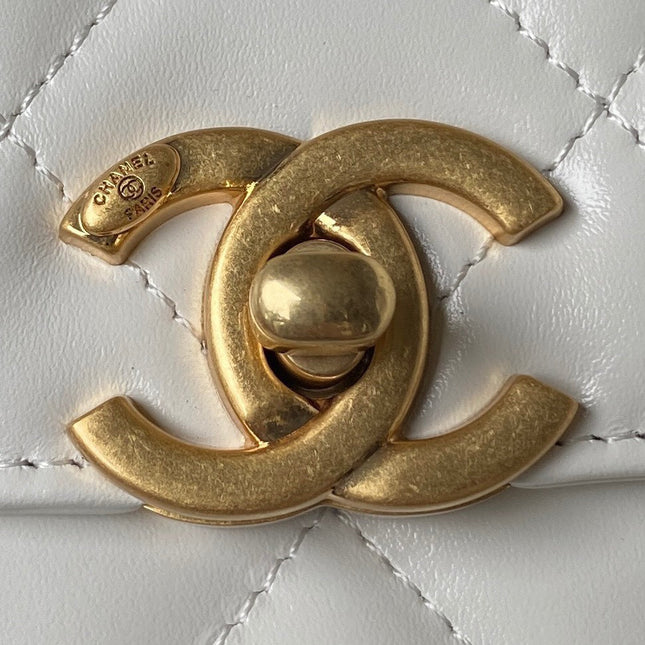MINI FLAP BAG 19 IN WHITE CALFSKIN WITH DOUBLE GOLD BALL
