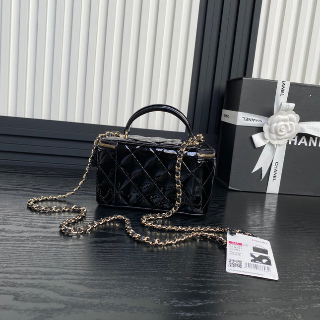 CHANEL 25S VANITY CASE 17 IN BLACK PATENT CALFSKIN GOLD HARDWARE