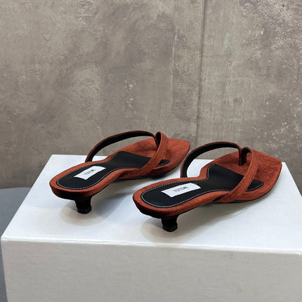 THE ROW 26S SQUARE TOE THONG KITTEN HEEL SANDALS 45MM IN RUST BROWN VELVET