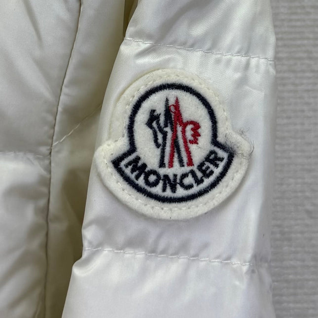 MONCLER 25S JACKET IN WHITE 048