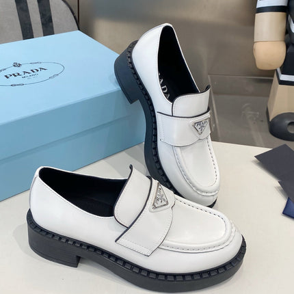 PRADA 26S LOAFERS IN WHITE CALFSKIN WITH LOGO
